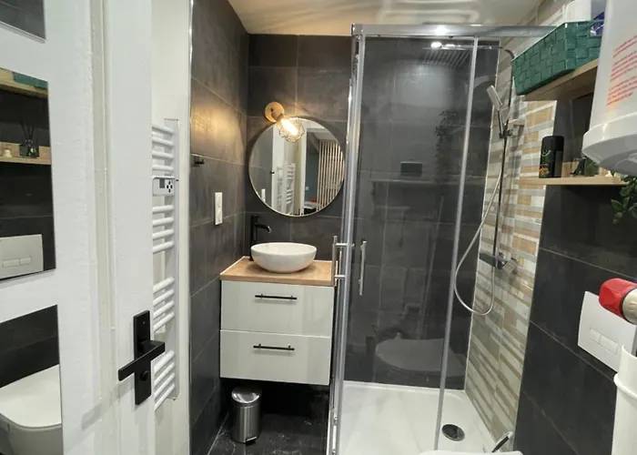 Le Terrasse - Le Calme En Plein Coeur Du Centre-ville * Ruan